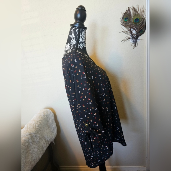 NWT Maurices polka dotted fall blouse ๐ w/ Zipper in front (Medium) ๐คโค๏ธ๐๐ค๐ค - Picture 5 of 16